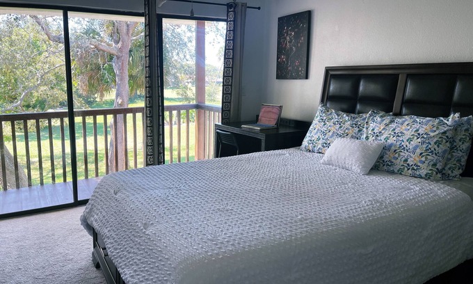 Royal Oak Golf Country Club Casa | Hello Sunshine 321.. Lift Off