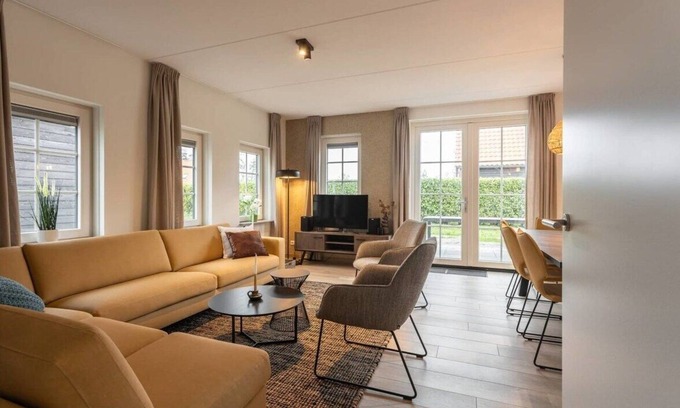 Ossenisse Casa | Hello Zeeland - Vakantiewoning Knuitershoek 88