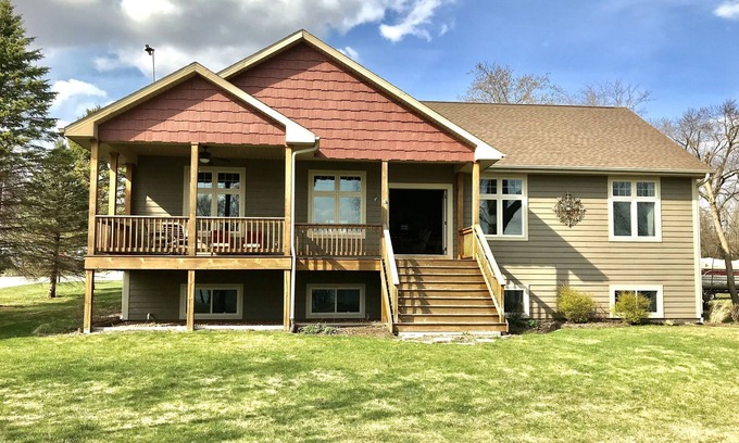 Como Casa | Hemlock Lake House