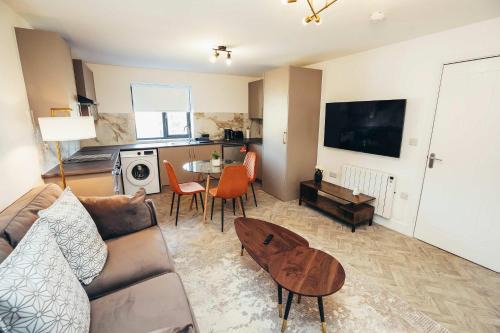 Barrow-on-Trent Apartamento | Hen & Chickens Luxury Apartments, Free Parking, By DerBnB