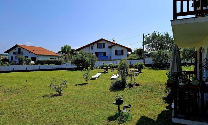 Hendaye Apartamento | Hendaye plage à 5mn a pied . Belle Résidence Basque. parking et wifi.