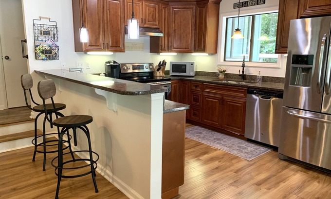 Hendersonville Casa | Hendo Hideaway-Enjoy Hendersonville & Brevard