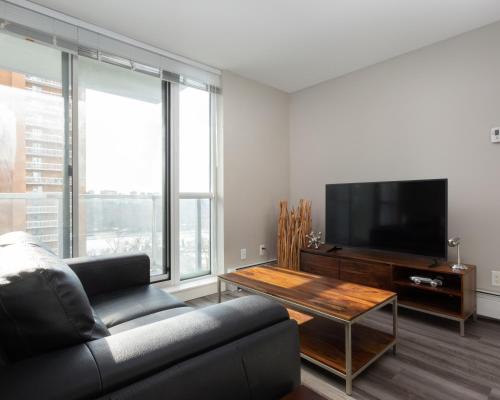 North Central Edmonton Apartamento | Hendrix Luxury Apartments by Corporate Stays