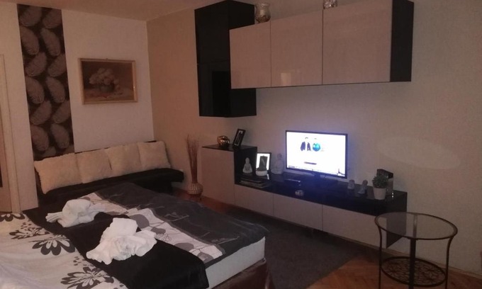 Nagykanizsa Apartamento | Heni Apartman