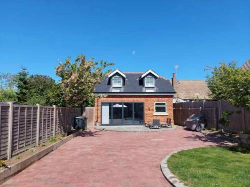 Clifton Casa | Henlow Room 2 of 2