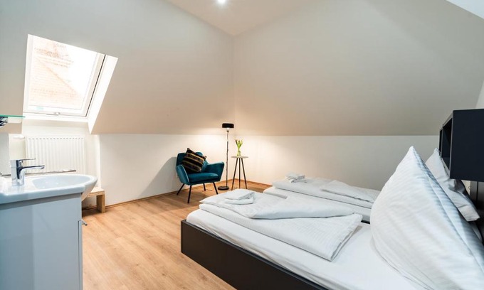 Ulm Hostal | Henriettas Sleeping