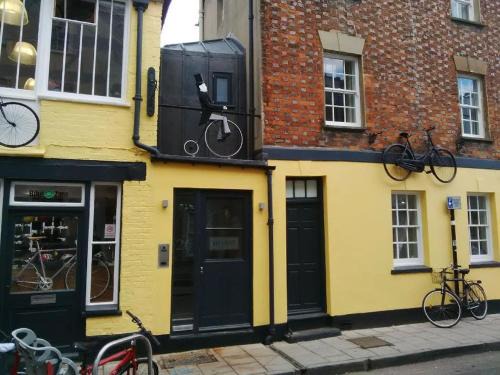Oxford City Centre Casa | Henry's