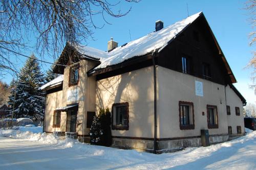 Josefov Dul Chalet De Esquí | Herberk U Modré křepelky