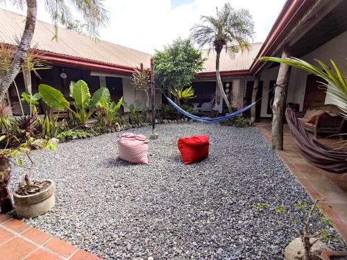 Moalboal Casa | Herbs Guest House and Restaurant near the Sea