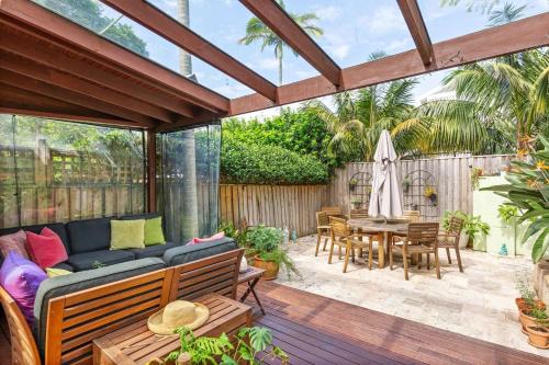 Manly Casa | Heritage Charm in Manly's Sun-Drenched Paradise