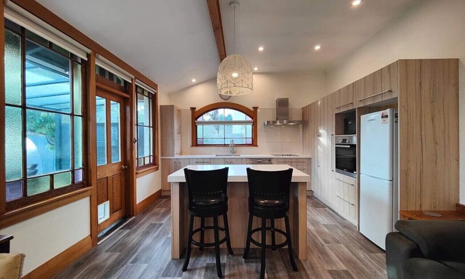 Invercargill Casa | Heritage & Heart by the Park