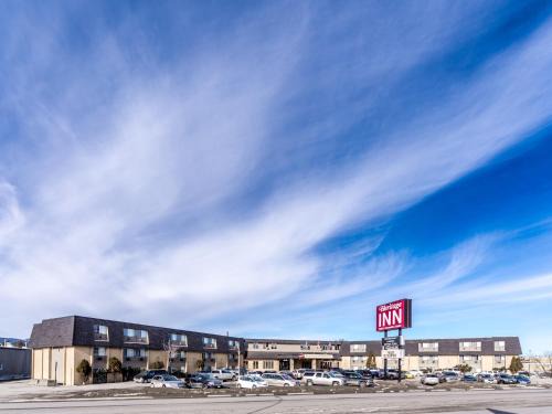 East Kootenay Hotel | Heritage Inn Hotel & Convention Centre - Cranbrook