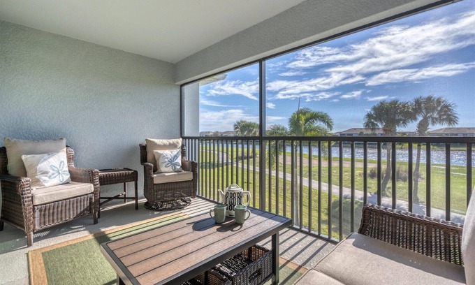 Punta Gorda Condominio | Heritage Landing Golfside Retreat