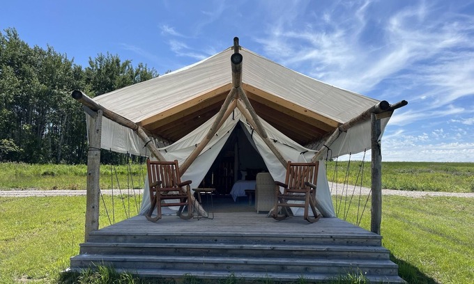 Bozeman Cabina | Heritage Ranch 'Madison' Glamping Tent (8)