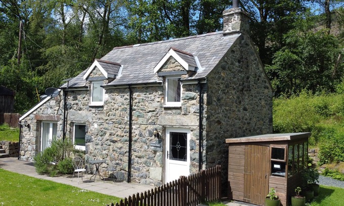 Ganllwyd Cabaña | Hermon Bach