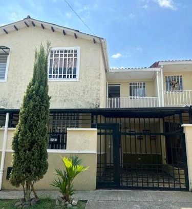 Restrepo Casa | Hermosa Casa en Restrepo, Meta