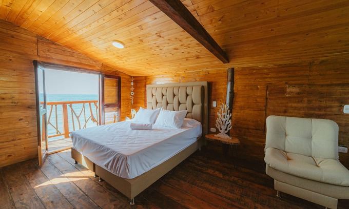 Bocachica Cabina | Hermosa Suite con vista al mar Caribe! ubicada en playa Blanca - Isla Barú