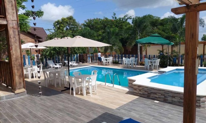 Santiago de los Caballeros Villa | Hermosa villa con Piscina y vista a la montaña, cerca del centro de Santiago.