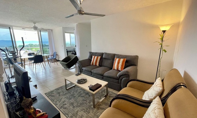 San Rafael Apartamento | Hermoso y con Vistas Panoramicas! Muy cerca del Aeropuerto Internacional.