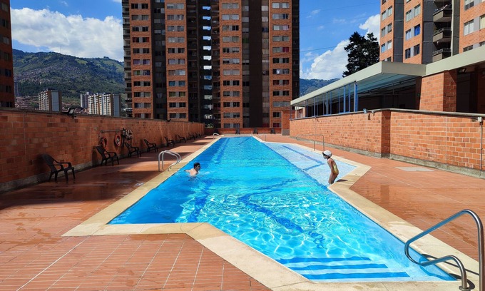 Bello Apartamento | Hermoso Apartamento Medellin Moderno - Hermosa Vista a la Ciudad Piso 24