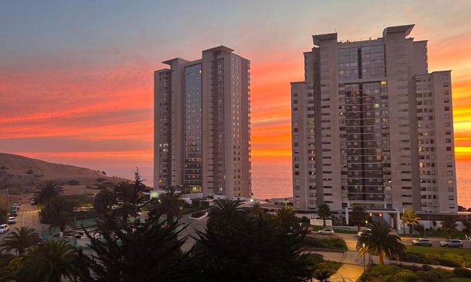 Concon Apartamento | Hermoso Depto para 4 personas ,con Arcade de juegos y vista hacia las Dunas y el Mar