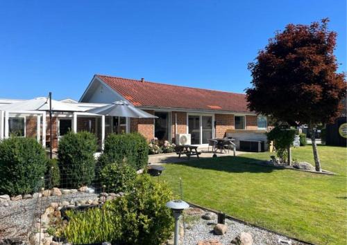 Herning Casa | Herning Nord - Tjørring B&B
