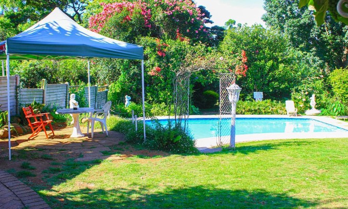 Pietermaritzburg Cama Y Desayuno | Heroes Garden Lodge