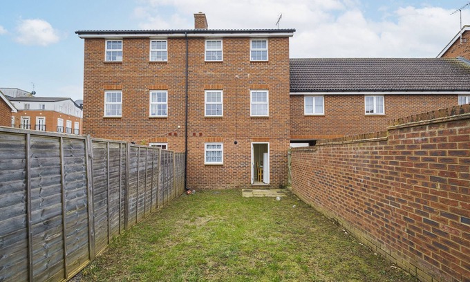 Hatfield Casa | Hertfordshire Cozy Home Large Groups