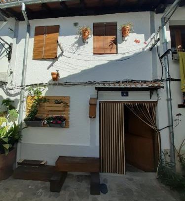 Hervas Apartamento | HERVÀS Y VUELVES (la casita de la piedra)