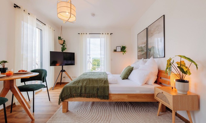 Goettingen Apartamento | hestlehomes: City Villa on the Leine No. 1 – central, stylish, and cozy