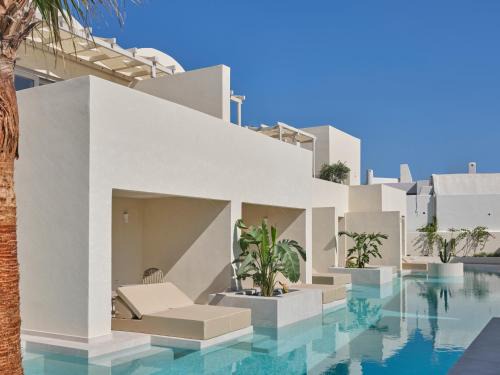 Perissa Hotel | Heyday Luxury Suites