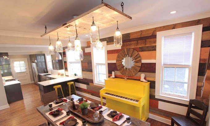 East Hill Casa | HI-END HONKY TONK * MUSIC-THEMED FUNHOUSE * HIP EAST NASHVILLE