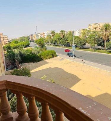 Al Duqqi Apartamento | Hi hi apartment