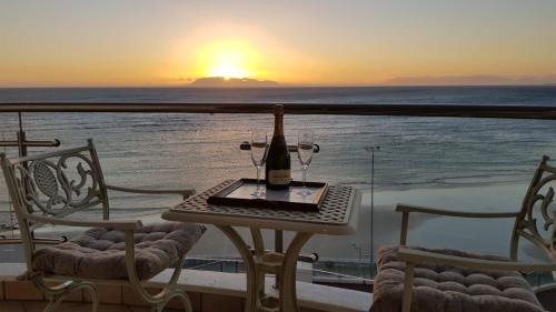 Strand Apartamento | Hibernian Towers 807, Beach Road, Strand