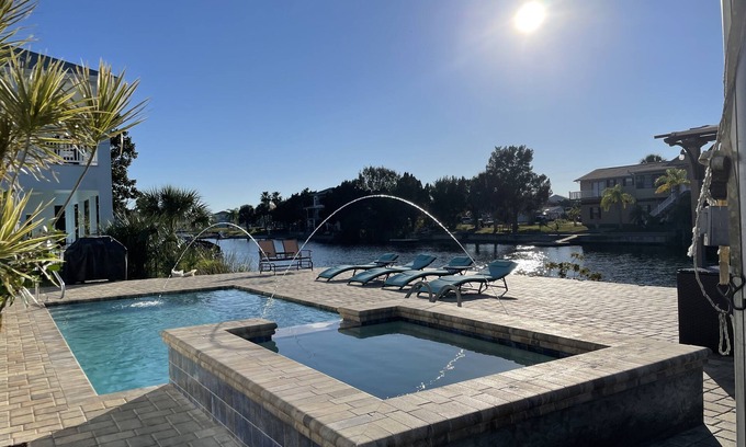 Hernando Beach Casa | Hibiscus Beach House your vacation home loaded with amenities