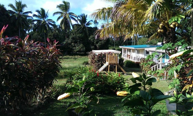 Matavera Casa | Hibiscus homely farm cottage Bikes and Breakfast