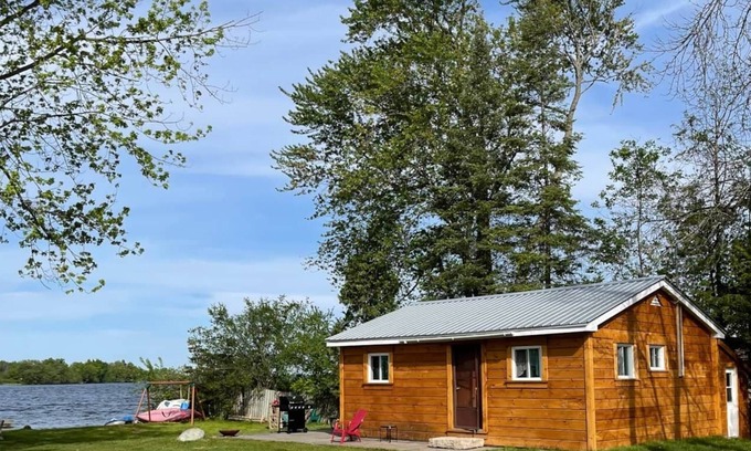 Trent Hills Casa | Hickory Waterfront Cottage #2