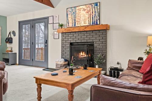 Albrightsville Casa | Hidden Bear by AvantStay A Central Location