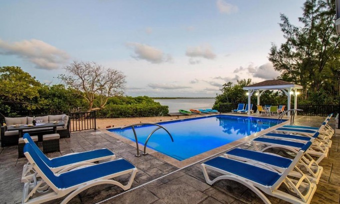 Rum Point Casa | Hidden Cove by Grand Cayman Villas & Condos