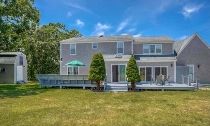 West Tisbury Casa | Hidden Dream MV Getaway