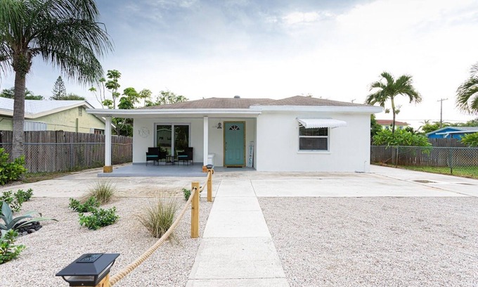 South Palm Park Neighborhood Association Cabaña | Hidden Gem #2 @ Lake Worth