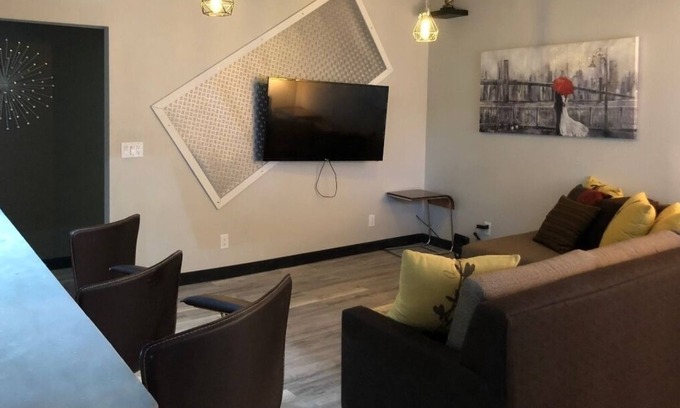 Rockford Casa | Hidden Gem in Rockford