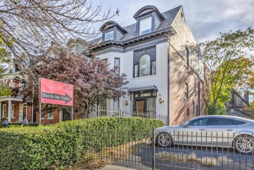 Central West End Casa | Hidden Gem | JZ Vacation Rentals
