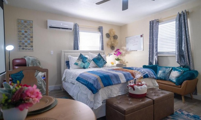 Palmetto Estates Apartamento | Hidden Gem Luxe 1 BEDROOM & Patio