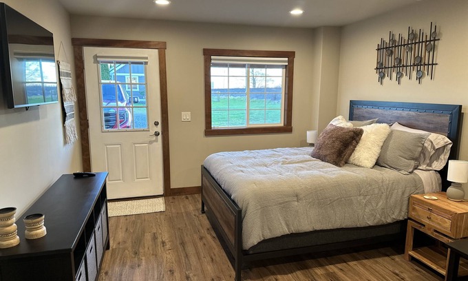 Burlington Apartamento | Hidden Gem! Our brand new space in the heart of Skagit Valley!