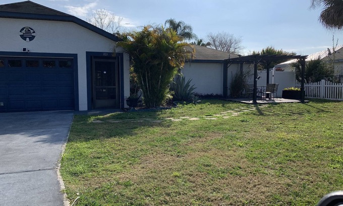 Pebble Point Casa | Hidden Gem with private pool for Family 20 minutes to Disney and Universal