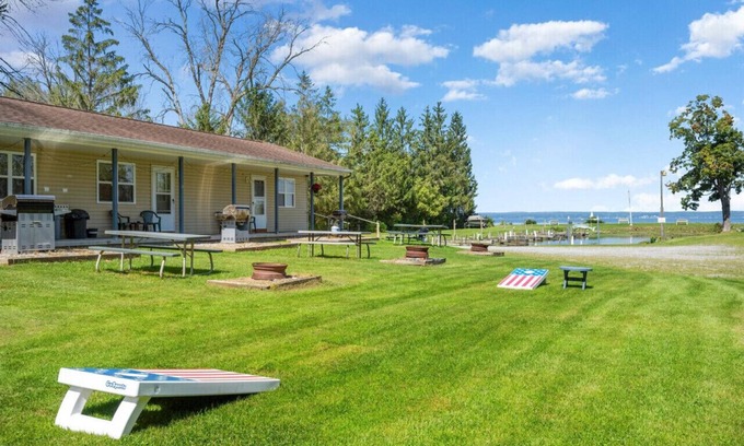 Durhamville Casa | Hidden Harbor Marina Unit 4 - Oneida Lake's Premier Fishing Paradise!
