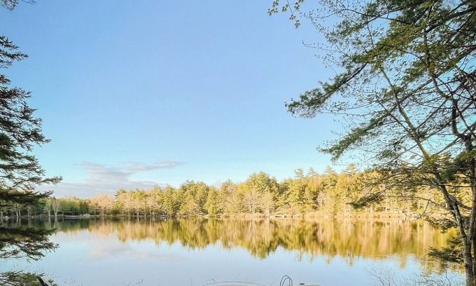 LaBelle Cabaña | Hidden Lake West - 2 Bedroom Lakefront Cottage with Hot Tub