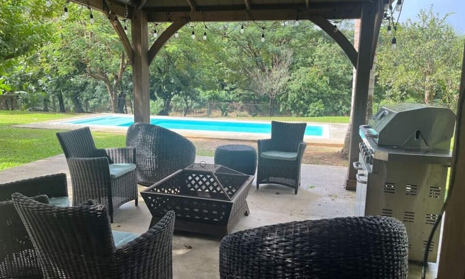 Santa Rosa Casa | Hidden Paradise w/ Pool