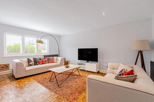 London Borough of Hounslow Apartamento | Hidden treasure 2 BR ground floor apt, Brentford
